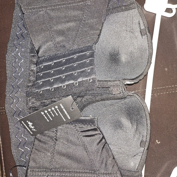 NwT ALIVILIA Rhinestone Top Black Small - Picture 3 of 6